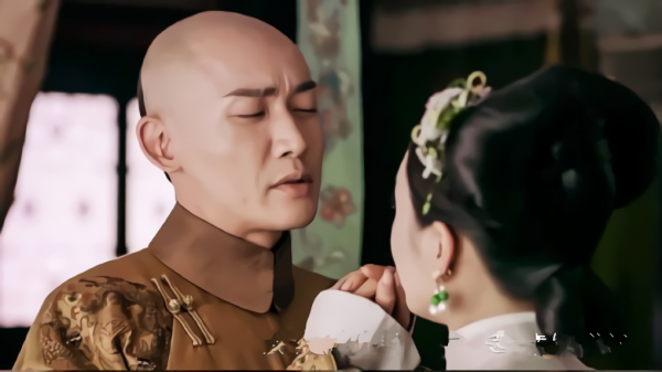 那些“一刀切”削臉的明星還好嗎？有的已垮掉，小方臉成最後贏家