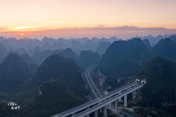 養老還是來貴州興義吧,它才是真的冬暖夏涼,而且環境好物價低 養老還是來貴州興義吧,它才是真的冬暖夏涼,而且環境好物價低