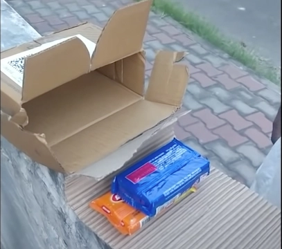 印度電商Flipkart顧客買iPhone 12收到兩塊肥皂 印度電商Flipkart顧客買iPhone 12收到兩塊肥皂