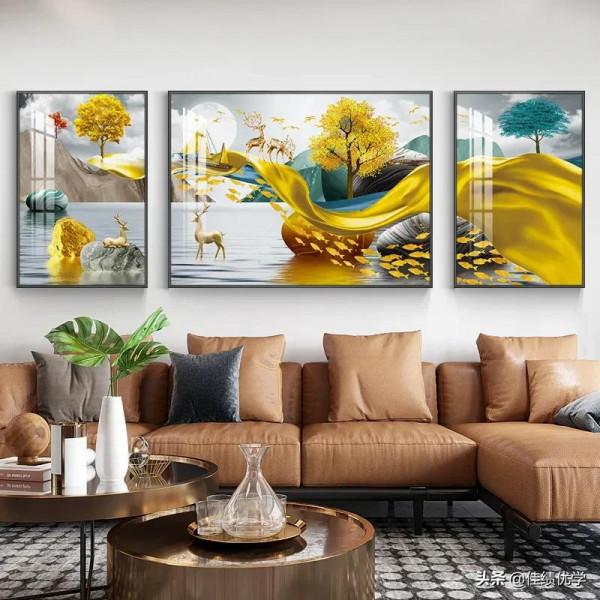 沙發背景牆掛畫怎麼掛好看？