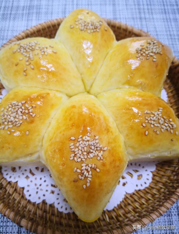 六角星麵包,還原兒時老式麵包的味道,好吃好看無難度,看完都會 六角星麵包,還原兒時老式麵包的味道,好吃好看無難度,看完都會