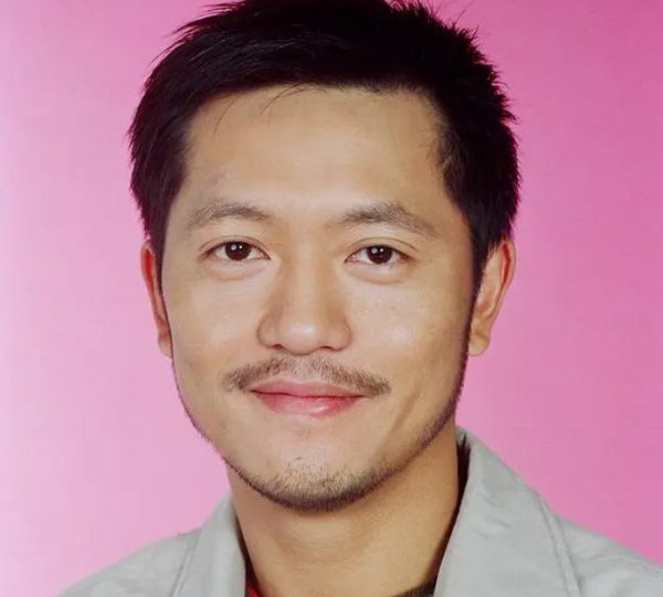 蘇志威一家三口上節目,14歲女兒身高超1米65,遺傳劉小慧美貌 蘇志威一家三口上節目,14歲女兒身高超1米65,遺傳劉小慧美貌