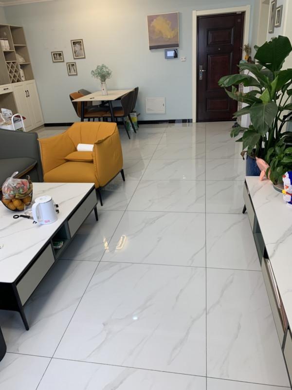 拖地時聞到一股&OpenCurlyDoubleQuote;腥味&rdquo;？教你這麼做，地板乾淨無異味