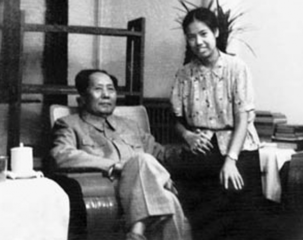 邵華結婚後第一次見毛主席，毛主席囑咐：不要忘記你的媽媽楊開慧