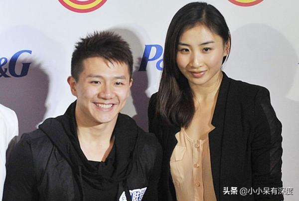 奧運冠軍陳一冰，與何雯娜有過一段戀情，今妻子漂亮女兒也很可愛