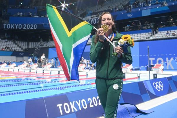 奧運冠軍遭遇騙局，政府無力支付獎金，網友眾籌為她發獎金