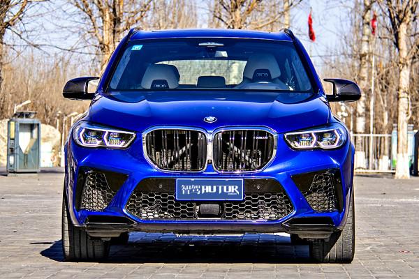 智駕開箱丨“兇猛”大家都知道，更可貴的是這臺寶馬X5 M也可“溫順”