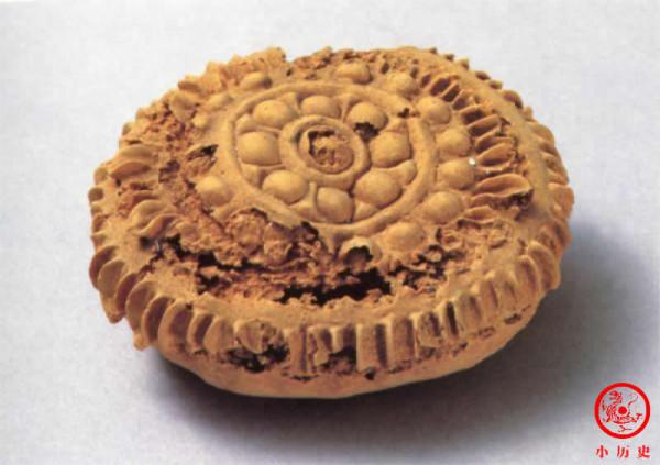 唐代月餅實物,歷經千餘年儲存完好,仍然勾人食慾 唐代月餅實物,歷經千餘年儲存完好,仍然勾人食慾
