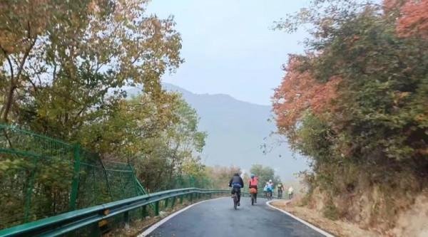 騎行徒步黃山寨、大漢塘、岱鰲山、牛王寨