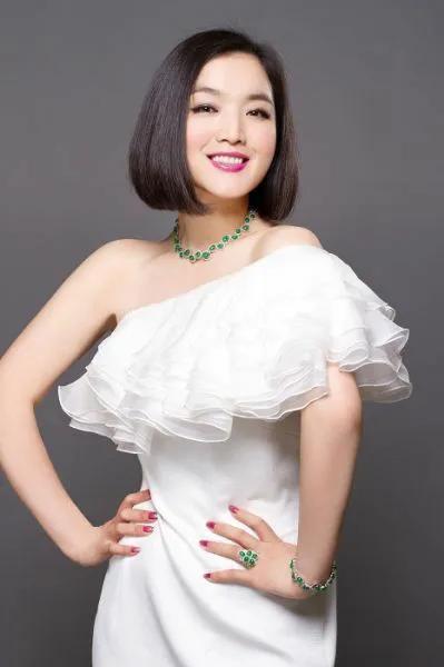 白雪,中國內地女歌手 白雪,中國內地女歌手