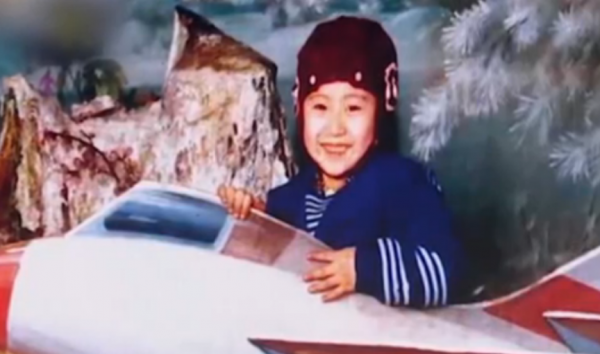 楊帆：暗戀張蕾多年無果？與妻子從校服到婚紗生一女，幸福美滿