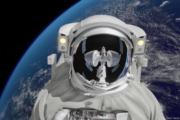 藝高膽大，Spacex不但要繼續將平民送入太空，還要進行太空行走