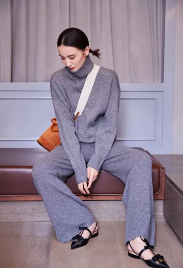 顯瘦又有女人味，美貌還能有氣場！“高顏值”的早春搭配全靠它