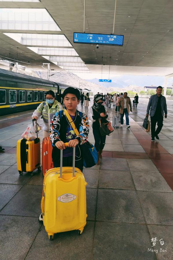 坐著火車去拉薩的願望 這個暑假實現了 走了一次神奇的天路 說說感受