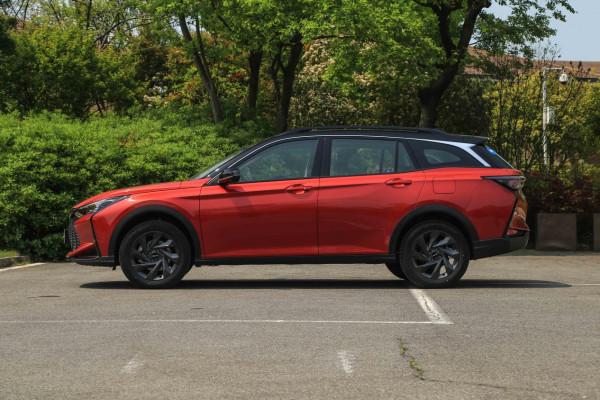 與標緻2008同平臺！頂配才10萬出頭的風神奕炫GS開起來怎麼樣？