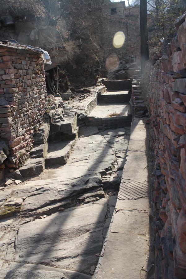 大山深處的百年石頭寨——英談古寨 大山深處的百年石頭寨——英談古寨