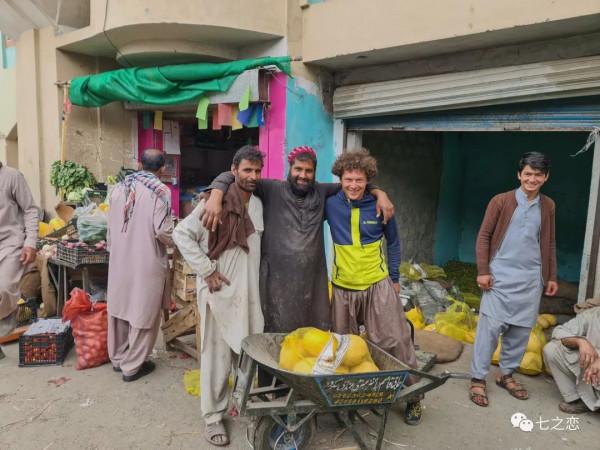 8407米！Antoine再創滑翔傘世界紀錄 無氧飛越布洛阿特峰