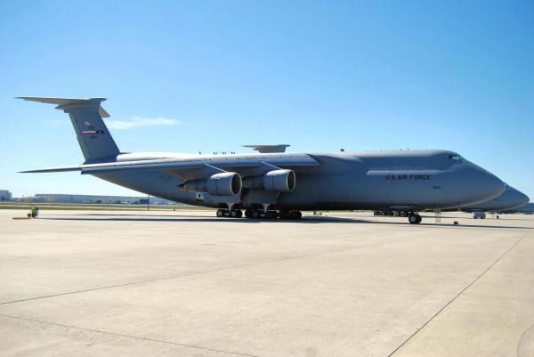 C-5“銀河”運輸機圖集（270圖）