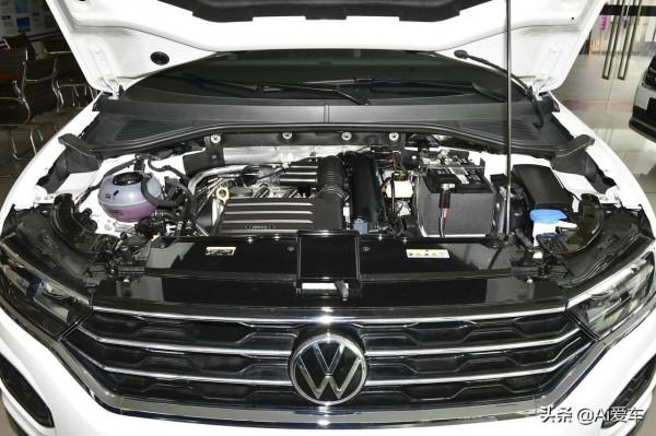 便宜好停車,自動擋合資靈巧SUV,油耗不到6L,實拍大眾T-ROC探歌 便宜好停車,自動擋合資靈巧SUV,油耗不到6L,實拍大眾T-ROC探歌