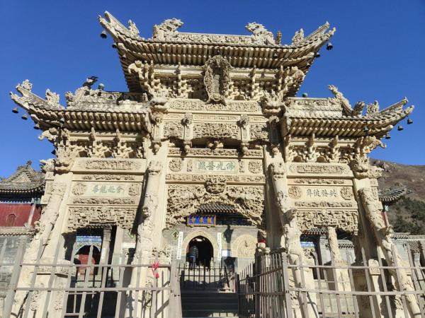 理想總是被現實打敗