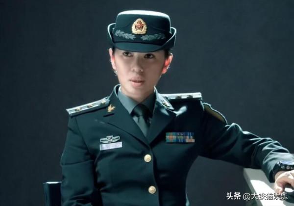 矯揉造作就別演軍旅劇了,這8位女星告訴你,什麼叫颯爽軍人氣質 矯揉造作就別演軍旅劇了,這8位女星告訴你,什麼叫颯爽軍人氣質
