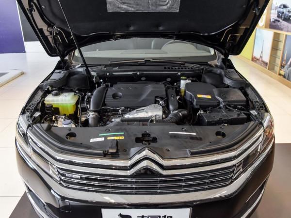 92號汽油,211馬力,合資中型車便宜省油,實拍雪鐵龍C6 92號汽油,211馬力,合資中型車便宜省油,實拍雪鐵龍C6