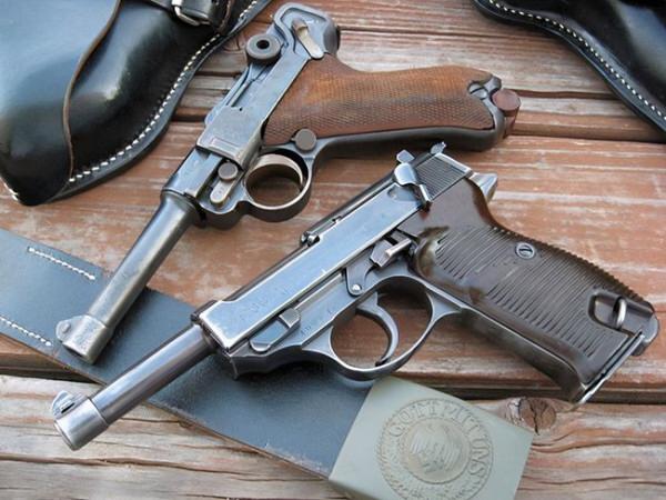 這十把手槍曾是“名將”的配槍，每一把都是軍工的傑作