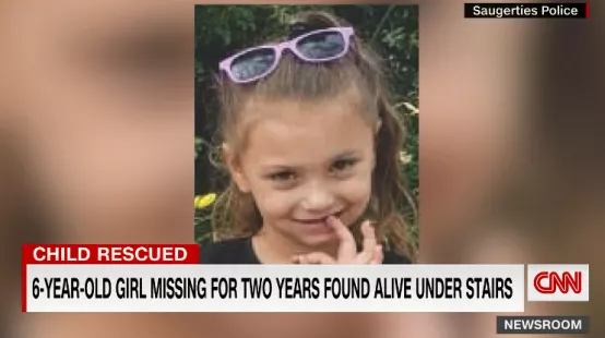 美國4歲女童失蹤2年後，在樓梯密室內找到！而藏匿她的人，竟和警察無數次錯過