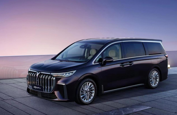 這是你夢想中的座駕嗎？嵐圖夢想家帶你體驗真正的豪華尊貴