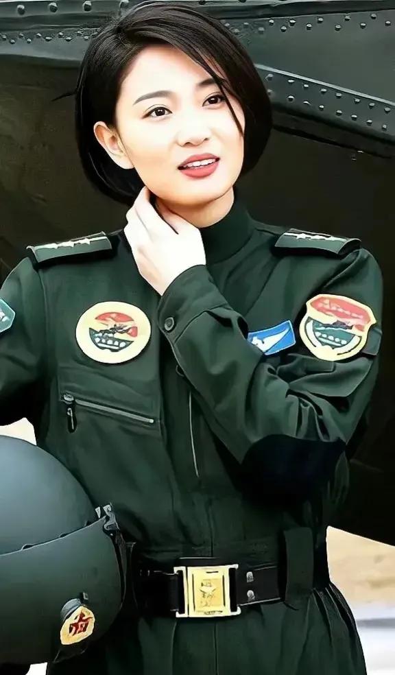 大連軍旅劇女神侯夢莎：顏值擔當，清麗脫俗