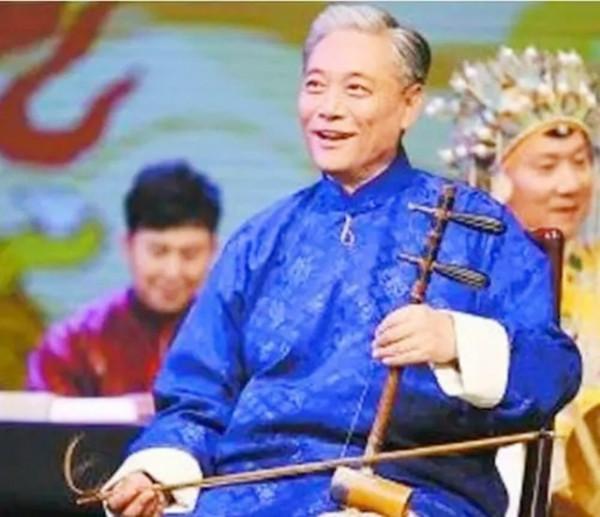 張學津後事：全體徒弟跪拜高喊：“師父，我們都是您的兒子”