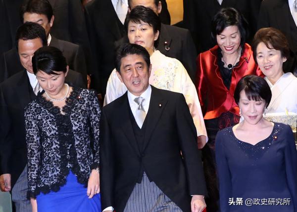 “新右翼”女性崛起，菅義偉下臺後，日本是否會迎來首任女首相？