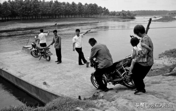 故事裡的鄉村人物——河裡圈裡拉縴撐船人 故事裡的鄉村人物——河裡圈裡拉縴撐船人