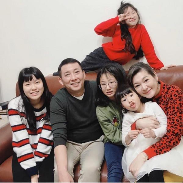 屈中恆:《春光燦爛豬八戒》播出21年,“孫悟空”回大陸探親演出 屈中恆:《春光燦爛豬八戒》播出21年,“孫悟空”回大陸探親演出