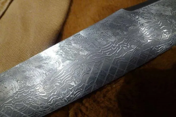 屌絲的逆襲！紅脖鐵匠也有藝術天才&mdash;&mdash;拉瑞福根作品賞析心得