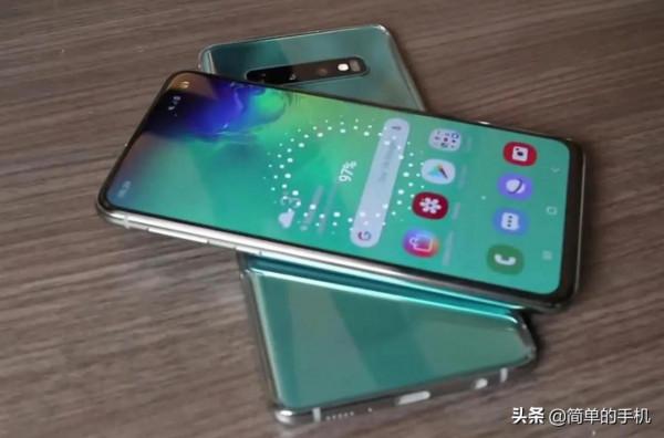 從5999元降到1099元，2K曲面屏＋超聲波解鎖，三星真香