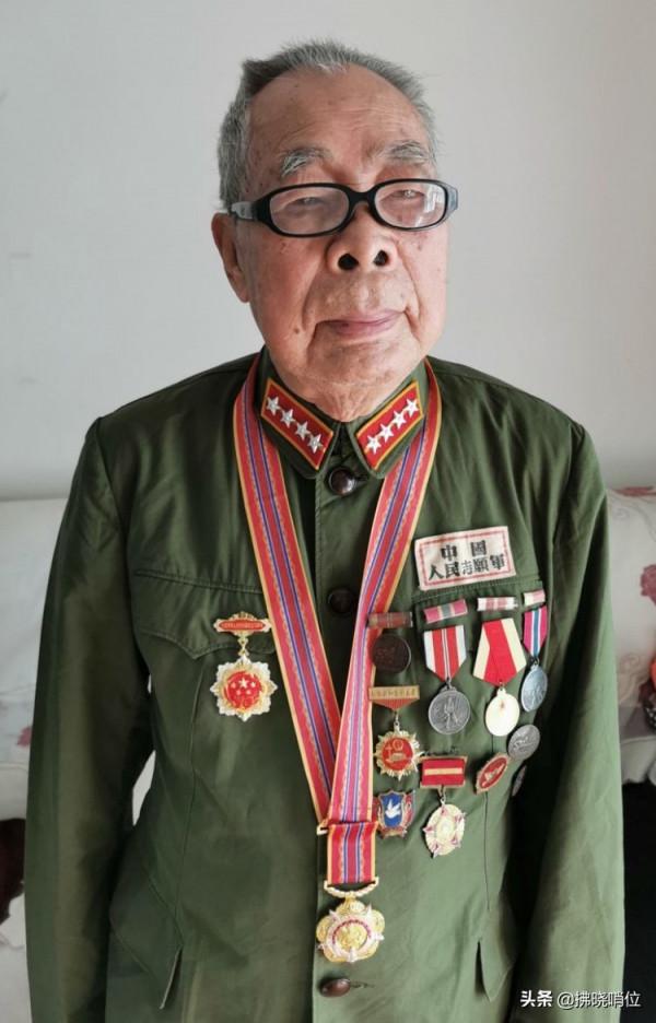 老兵的榮譽——我的爸爸左成芝軍旅印記