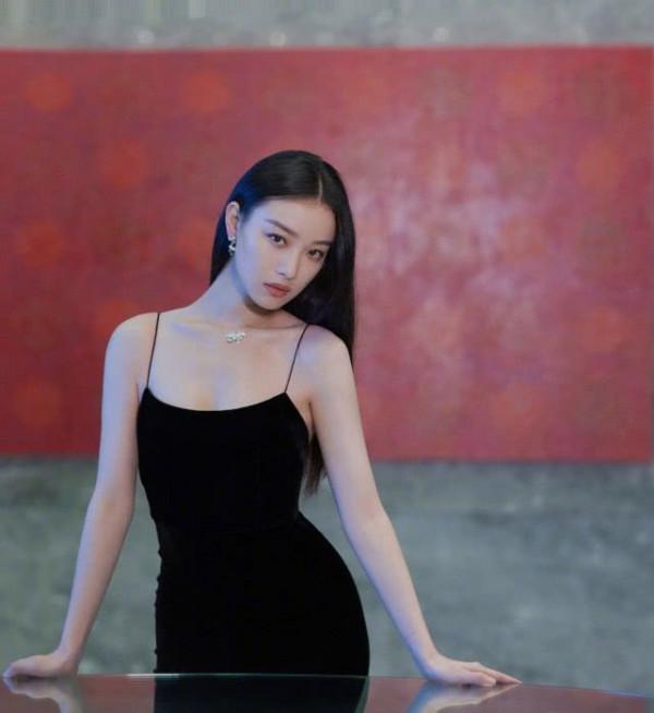 一陣不見判若兩人，臉卻還是那張臉！紅氣養人這門玄學，不得不信