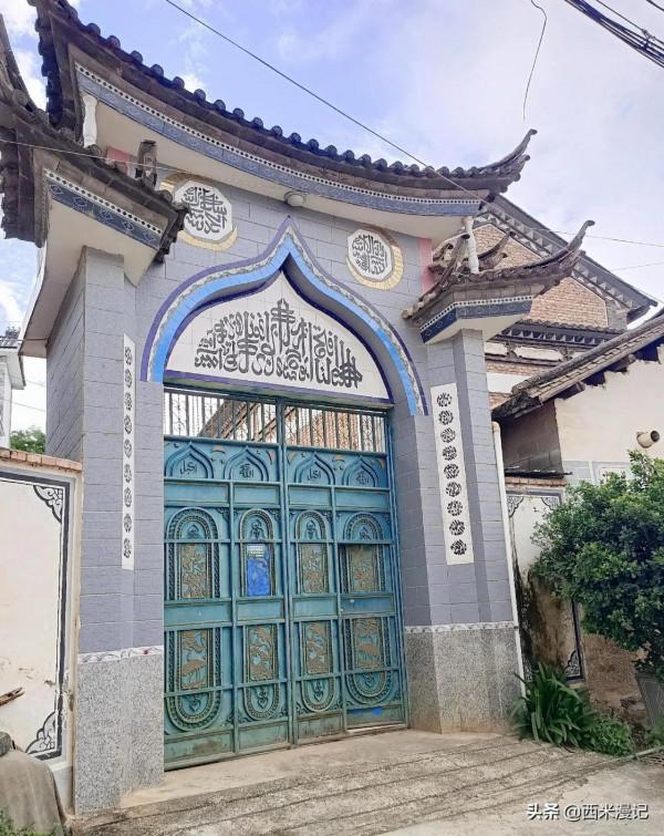 走進大理“白回”聚居的村落——洱源三枚村 走進大理“白回”聚居的村落——洱源三枚村