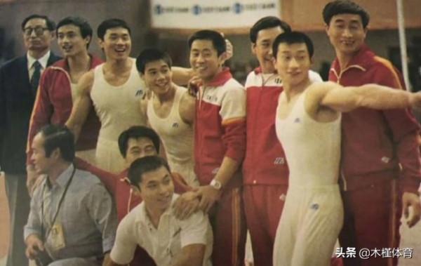 李寧的成長故事：8歲遇青梅，19歲奪6金，27歲入商海，30歲結連理