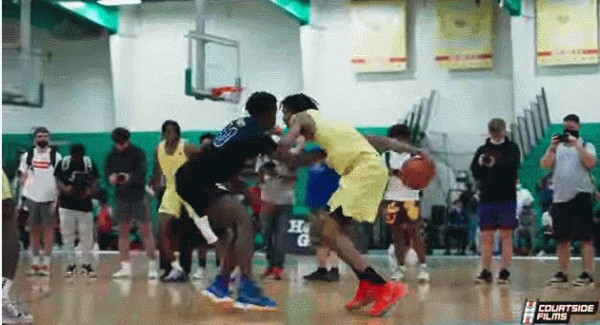 人送外號小濃眉！帶你認識2022屆全美第一中鋒