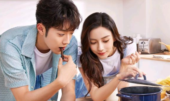 《愛情應該有的樣子》殺青，Baby楊穎與小13歲賴冠霖上演姐弟戀