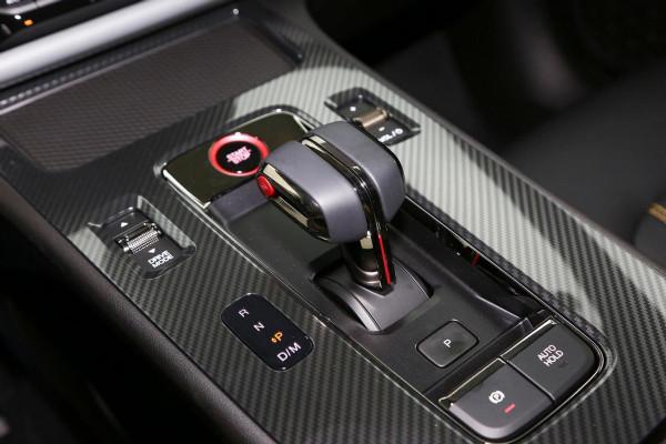 傳祺影豹丨熱血青年標配的十萬級轎車