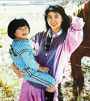 遭遇背叛卻不離婚，隱忍40年得億萬家產，林鳳嬌遠比你想得狠