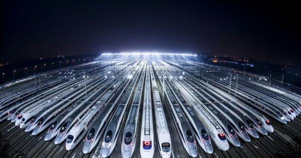 中國將面臨三大困局，未來幾年很可能非常艱難，老百姓該怎麼辦？