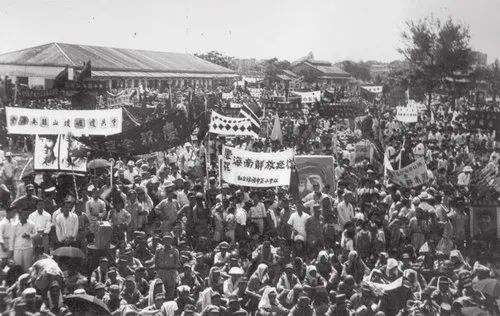 1950年，東北戰士李吉恩誤殺船工，公審判槍決，死者父母痛哭求情