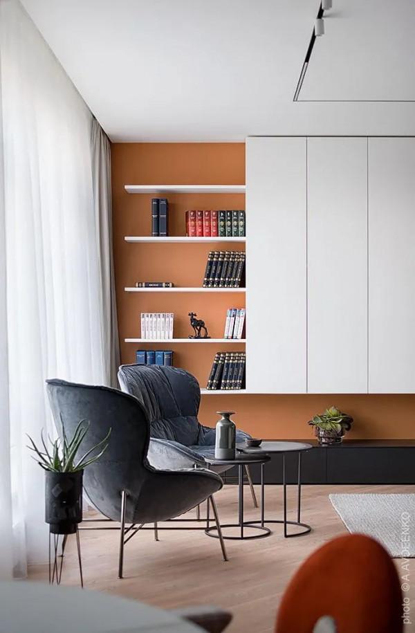 本案位於烏克蘭基輔，現代開放式格局色彩搭配美觀一起來欣賞吧