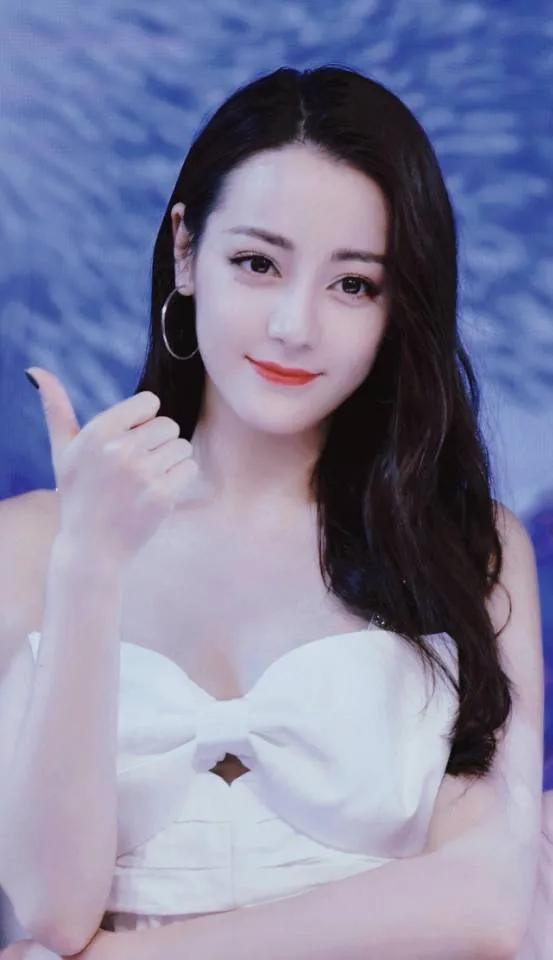 迪麗……真的很熱