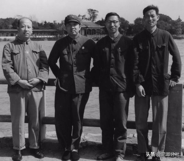 這位少將兩度執掌國體委貢獻巨大，獲鄧小平保護，後任大軍區政委