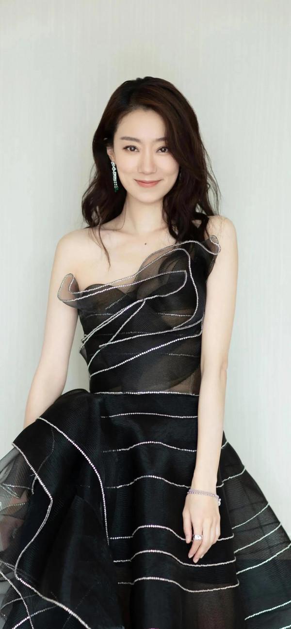 金雞影后張小斐